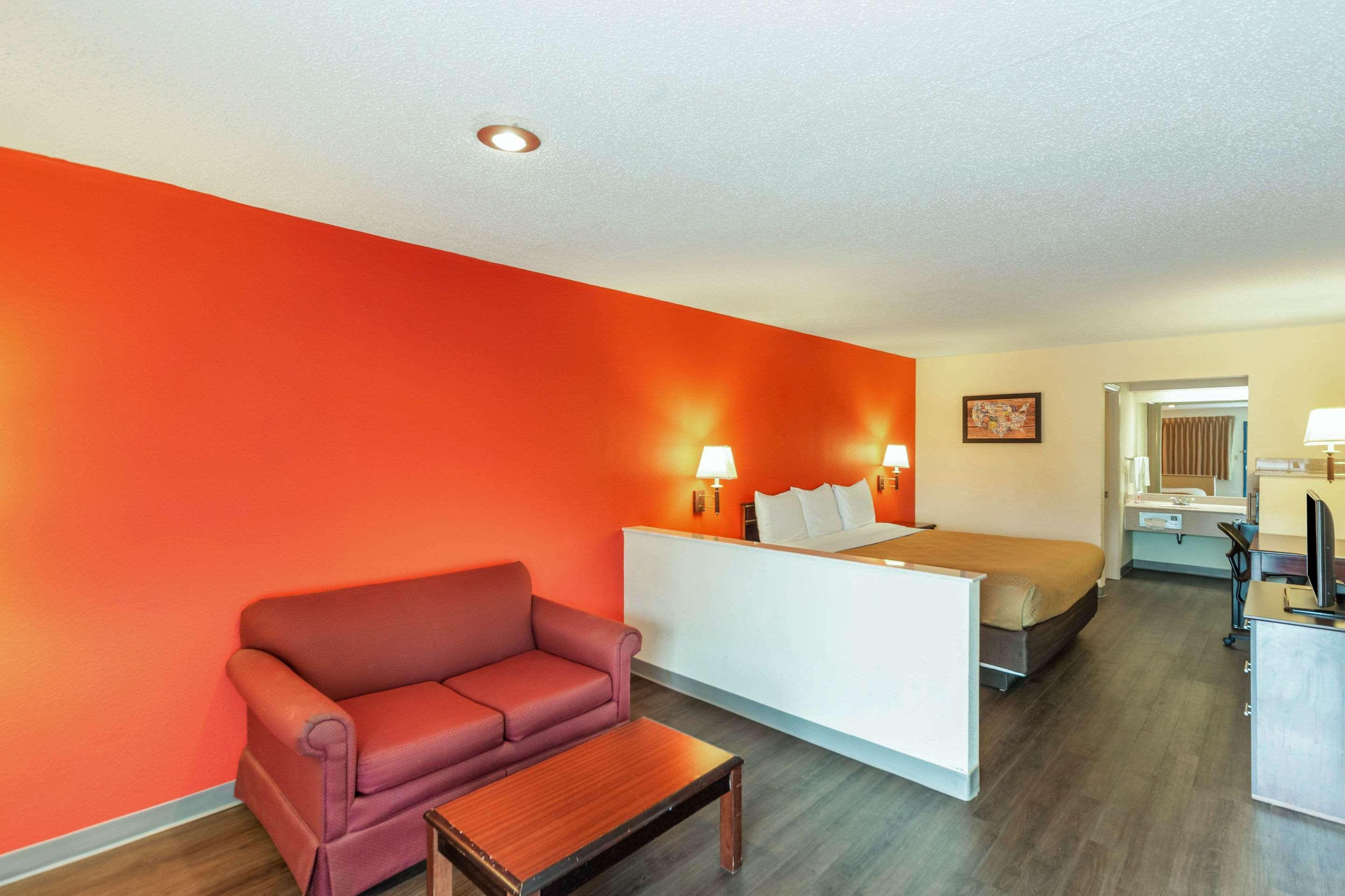 Econo Lodge Лорел Экстерьер фото