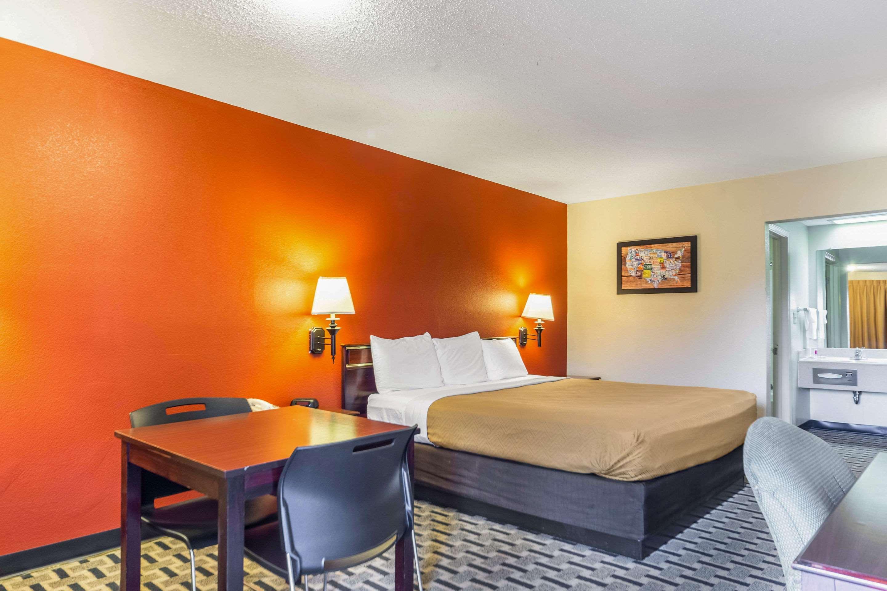 Econo Lodge Лорел Экстерьер фото
