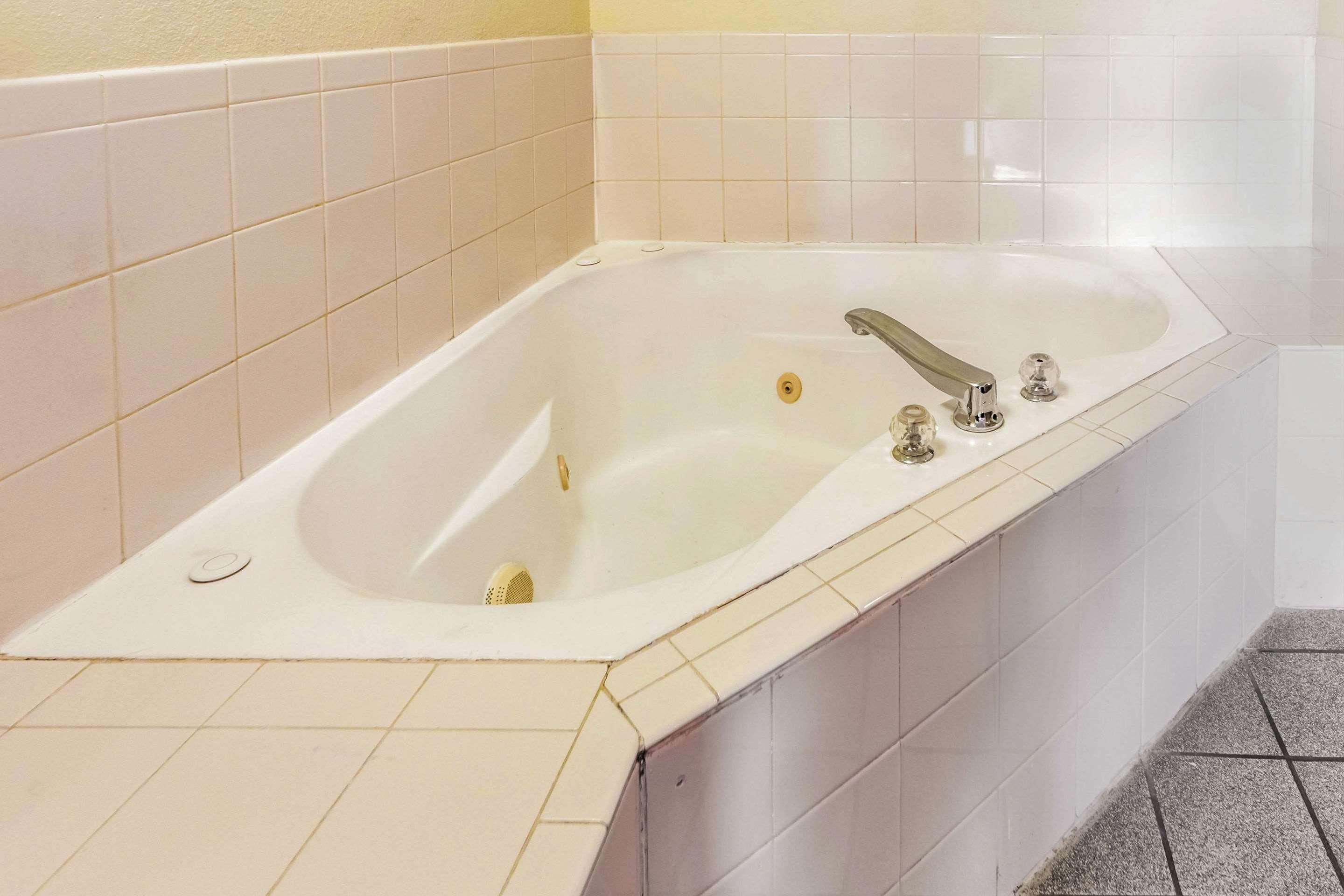 Econo Lodge Лорел Экстерьер фото