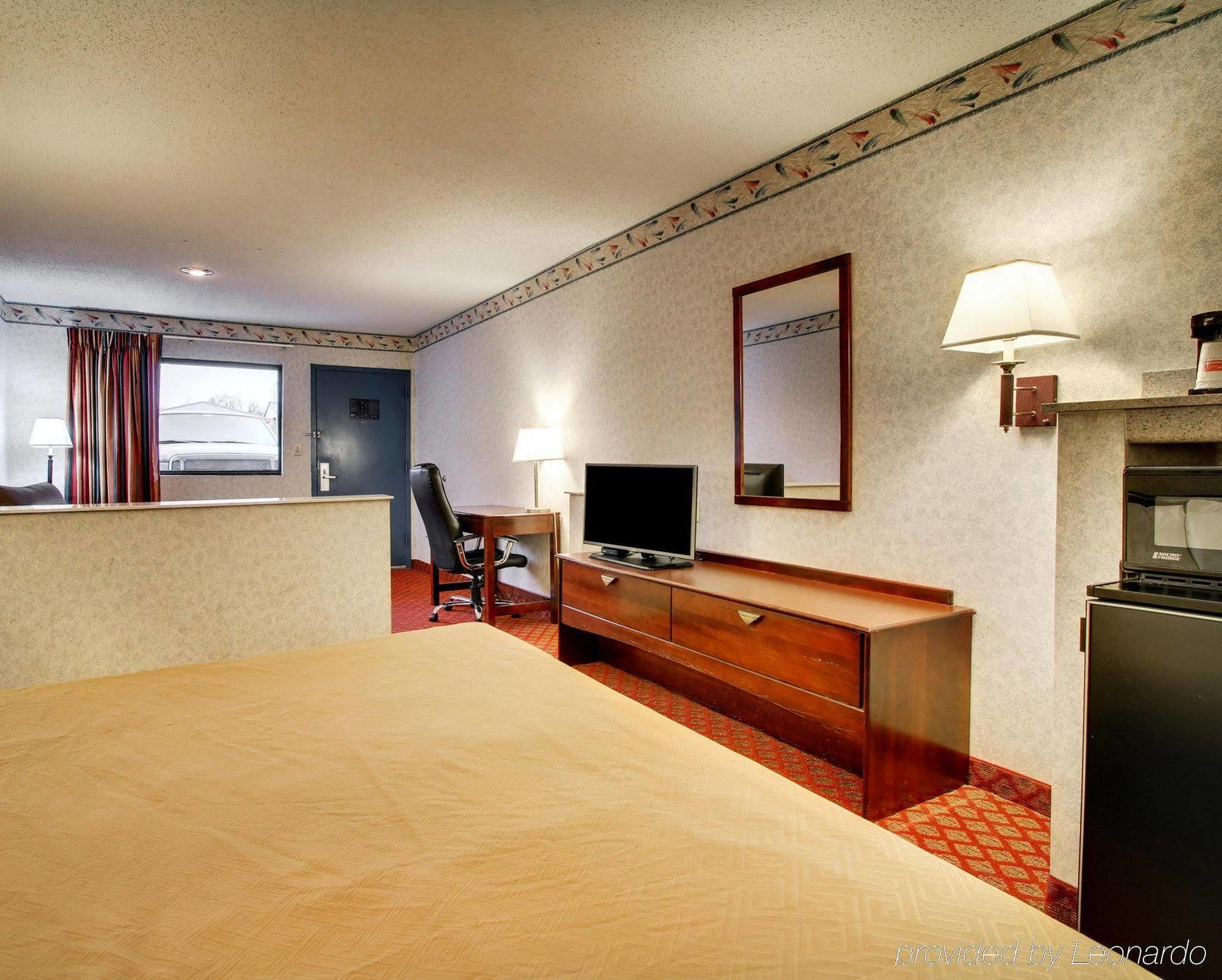 Econo Lodge Лорел Экстерьер фото