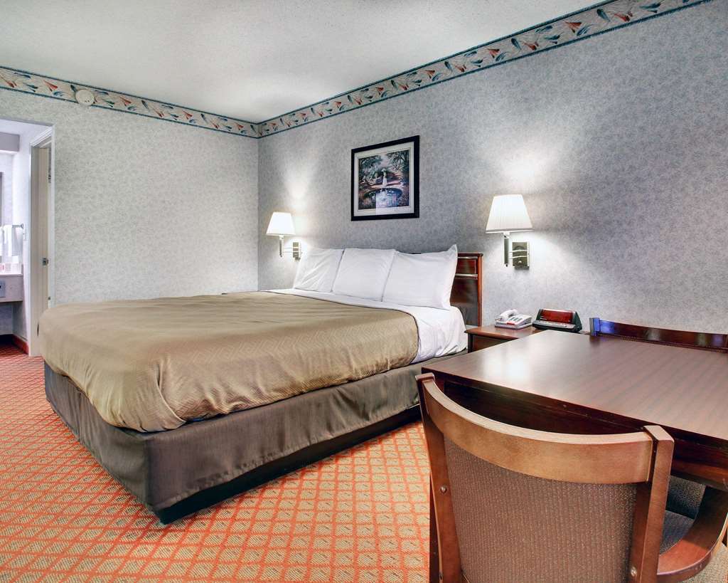 Econo Lodge Лорел Номер фото